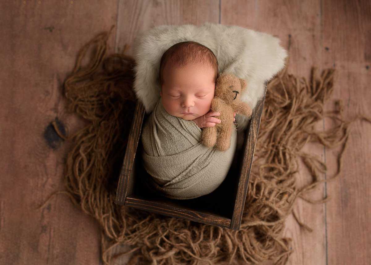 marietta newborn photographer, newborn photographer near me, atlanta ga newborn photographers, best newborn photographers atlanta, atlanta studio photography, newborn girl photoshoot