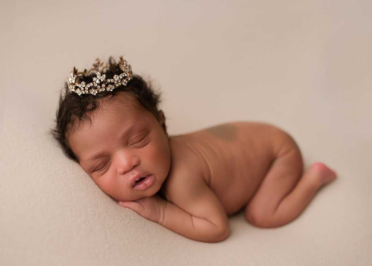 newborn photographer dallas ga, dallas ga newborn session, newborn photoshoot near me, posed newborn photographer in atlanta, best newborn photographer in atlanta, posed newborn photography hiram, hiram newborn photographer, douglasville newborn photographer