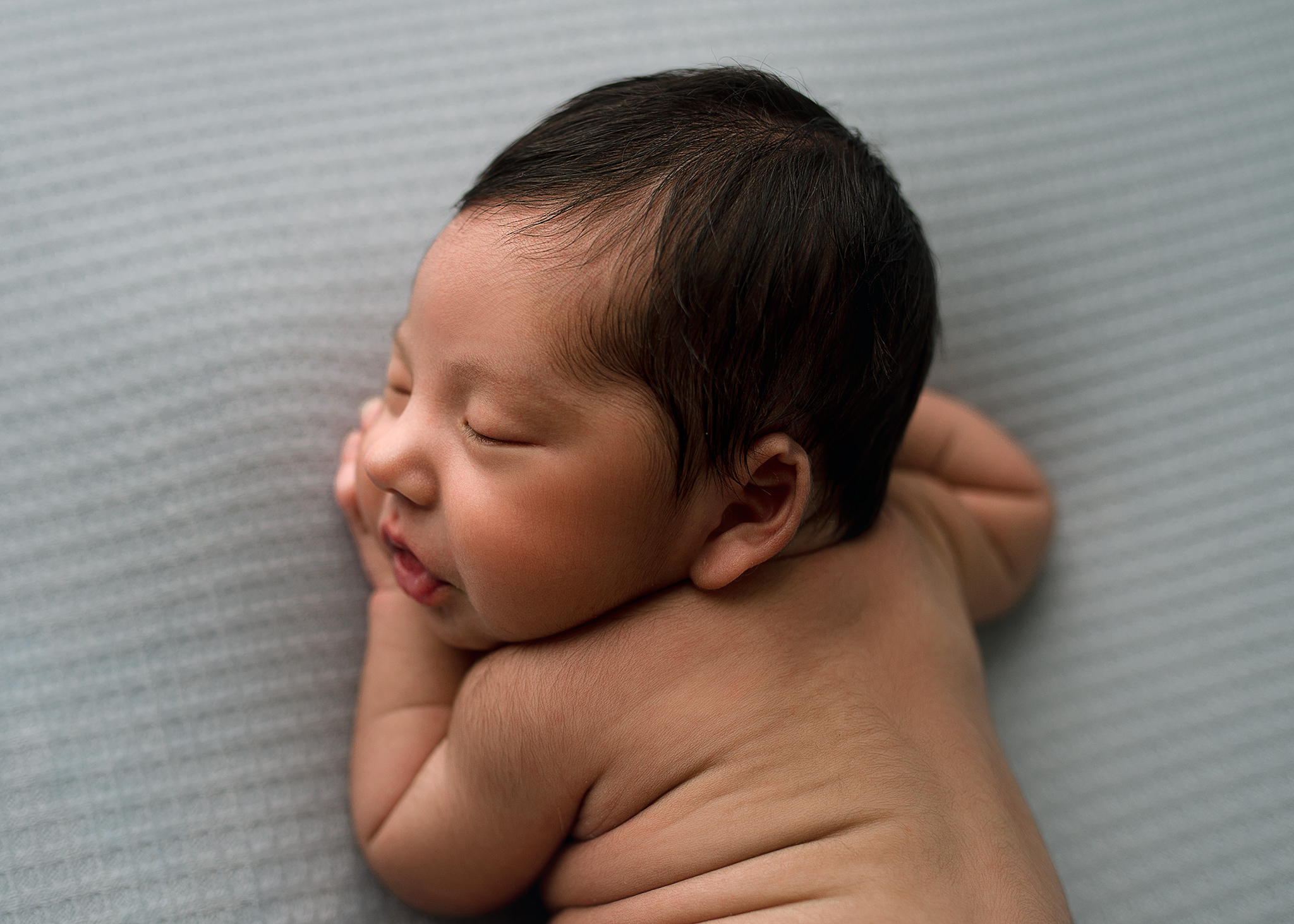 newborn baby boy rolls, detail photography, newborn photos, newborn photoshoot nebraska, lincoln ne photographer