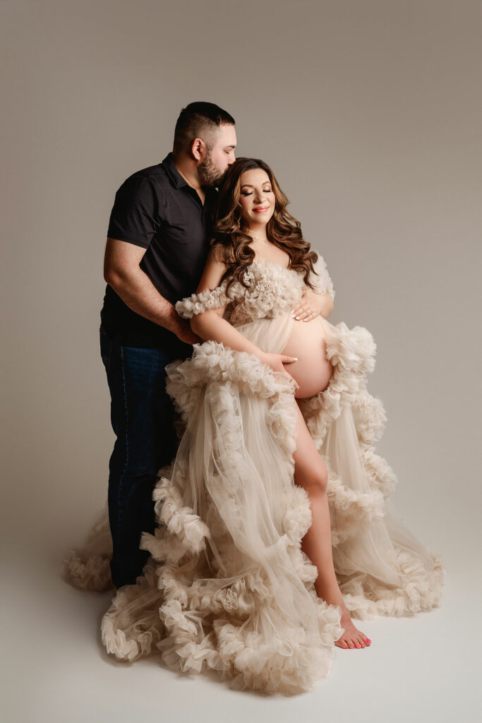 Indiana maternity photographer, maternity photoshoot lafayette, studio maternity indianapolis, west lafayette maternity photography