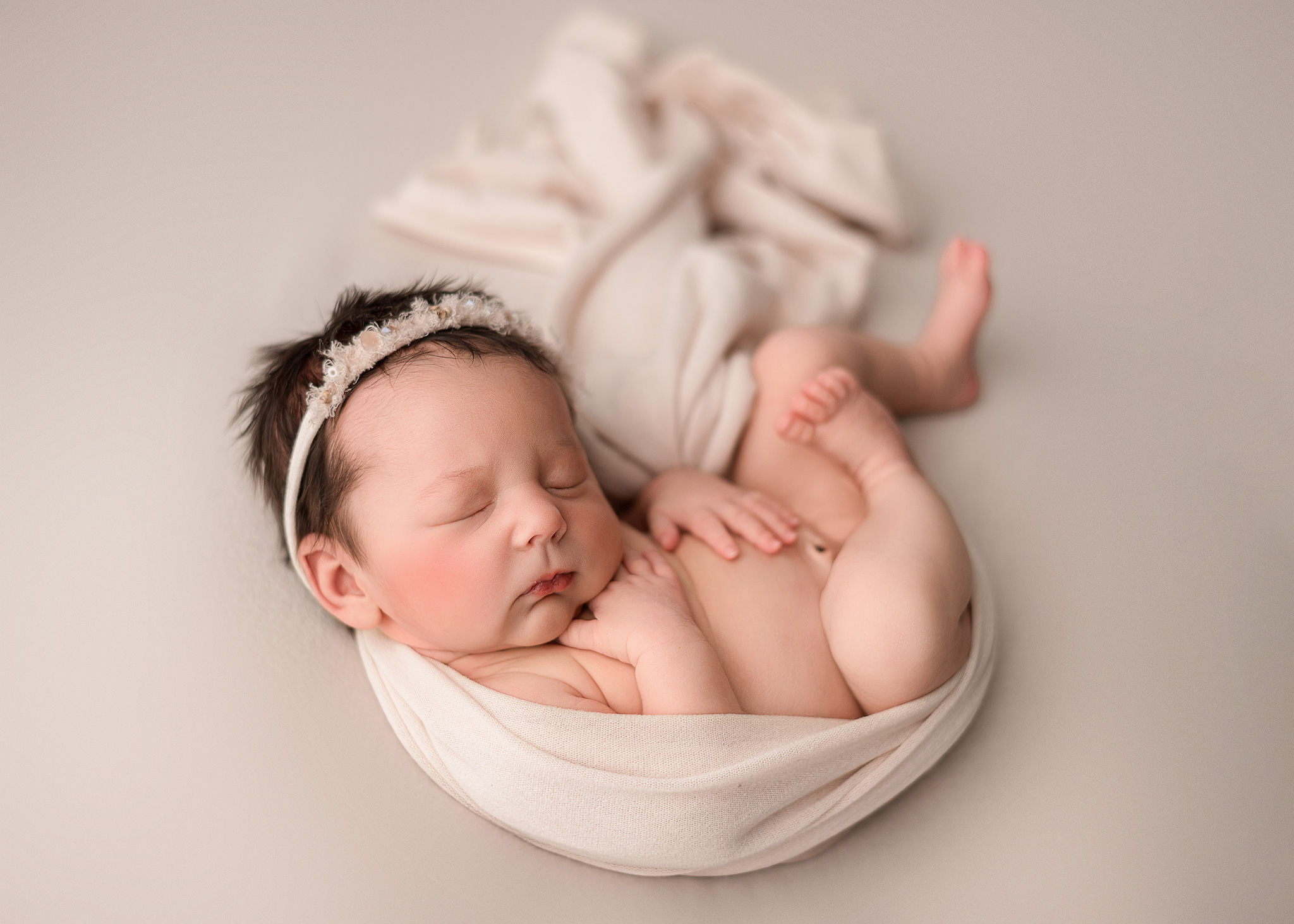 newborn photographer in Crawfordsville indiana, indiana newborn photographer, in home newborn photography