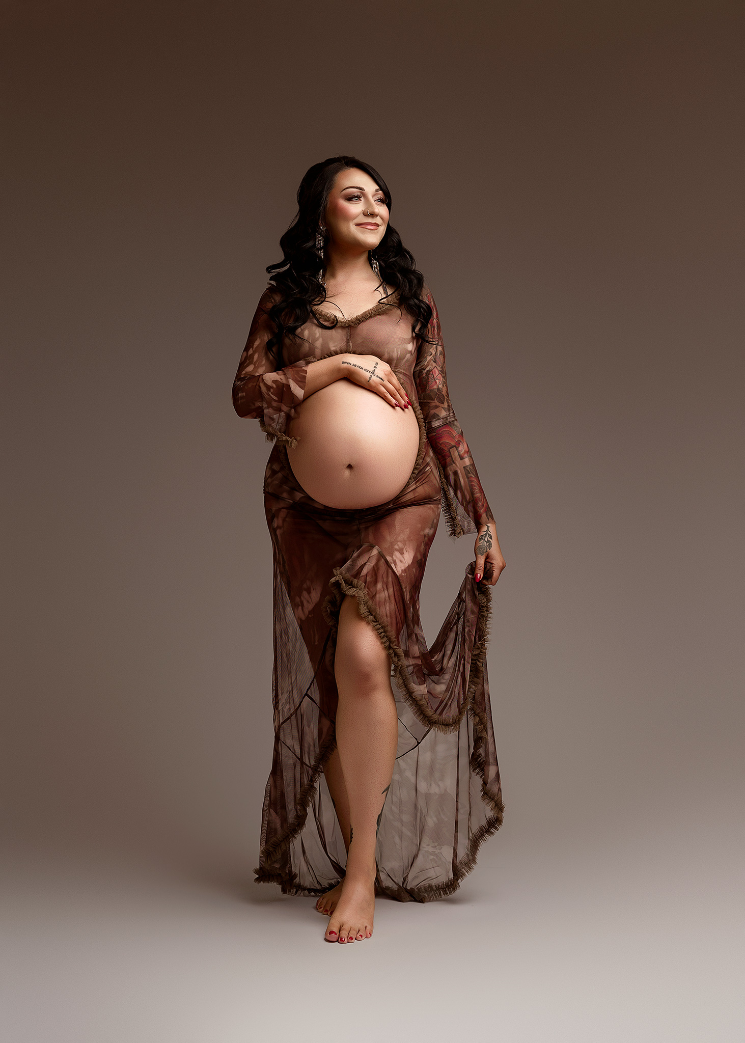 fine art maternity indiana, in home maternity session, wardrobe provided for photography session, lafayette in maternity photographer