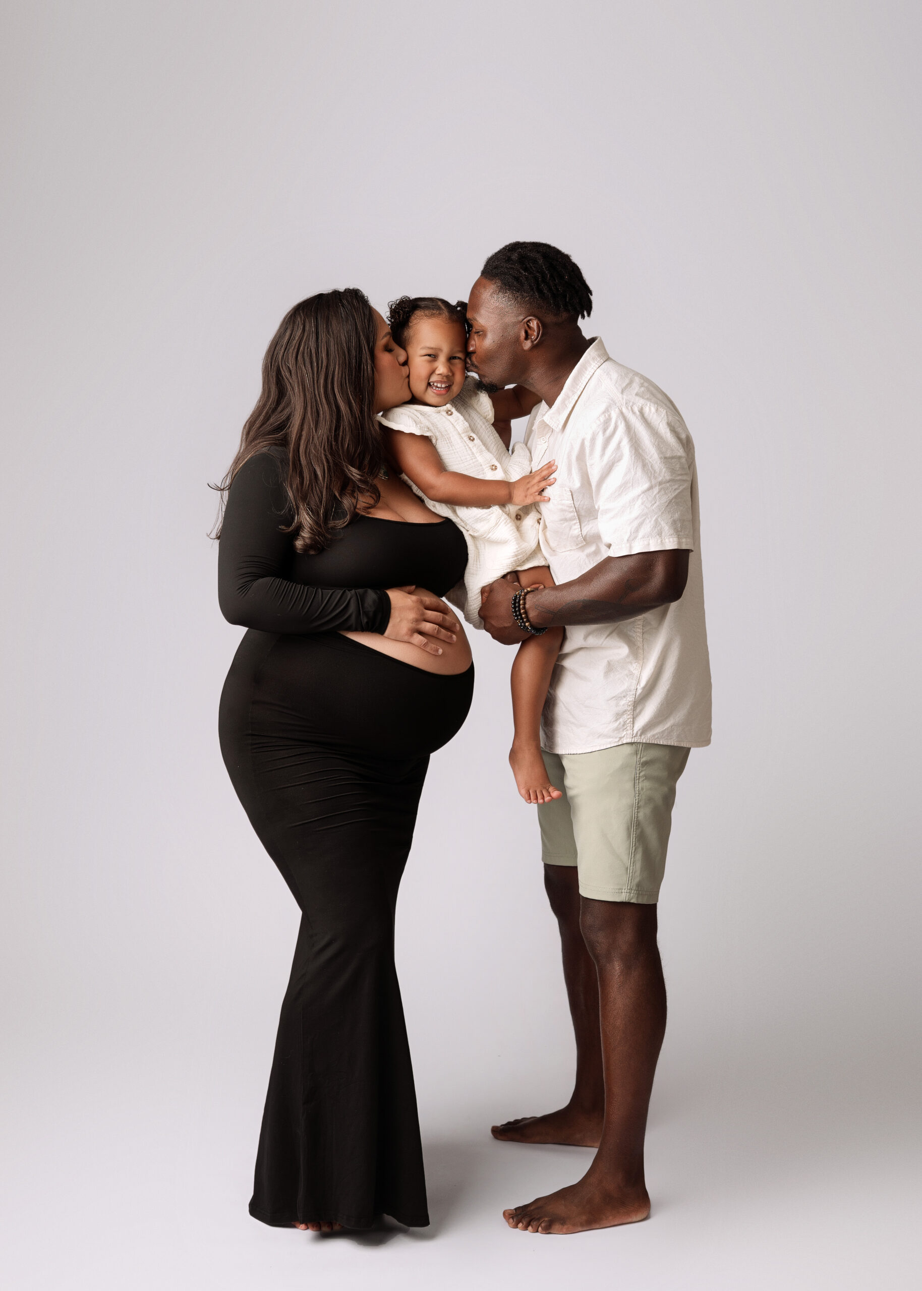 maternity photoshoot Indianapolis, in-home maternity photographer
